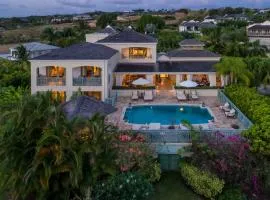 Sweet Dream Villa with Private Pool in Sugar Hill!