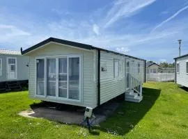 J2 static caravan at Fairway Holiday Park