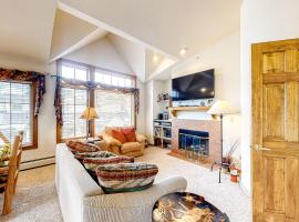 Ski Den #22, viešbutis mieste Koper Mauntainas