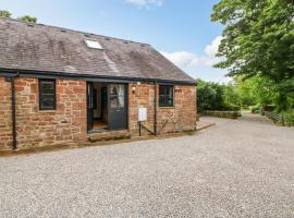 The Old Byre, hotel dengan parkir di Sandford