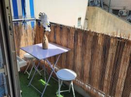 T2 neuf, balcon, centre Cannes, 15 min du Palais, hotel a Canes