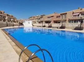 Chill Retreat AC Bungalow in Gran Alacant