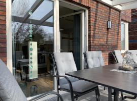 Am Kutterhafen 24, Hotel in Fedderwardersiel