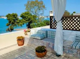 Sea Breeze - Home with a View