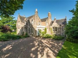 Luxury 5-bed Villa - Winfields House, hótel með bílastæði í Prestonpans