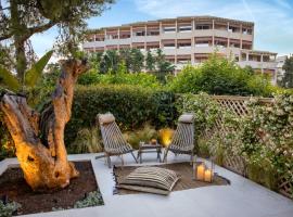 Vouliagmeni Apartments 18, hotel v Aténách