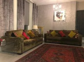 Ten Streets Bed & Breakfast