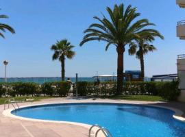 PRIMERA LINEA DE PLAYA VILAFORTUNY, hotel en Vilafortuny