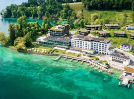 Campus Hotel Hertenstein, hotel en Weggis