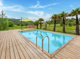 Tranquil holiday home in Cébazan with private pool, hotel sa Cébazan