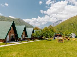 Bungalow Holiday, hotel in Pluzine