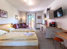 schöne Ferienwohnungen am Lobber Deich, hotel v destinaci Lobbe