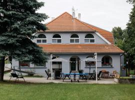 Alle Bed & Breakfast, cheap hotel in Keszthely