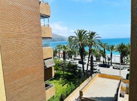 PLAYA Y PISCINA Intiyan PONDOS, ξενοδοχείο σε Almuñécar