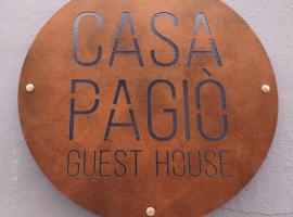 Casa Pagiò, hotel v mestu Bosa