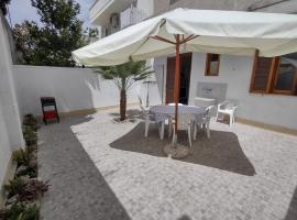 Casa con giardino 'Luna e Poesia', holiday home in Torre dell'Orso