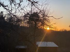 La Padurea Mica, campsite in Cărbunari