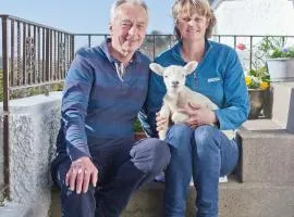 Kents Bank Holiday - Pet Friendly with Bay Views