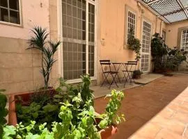 Interno 2 Il giardino segreto CENTRO