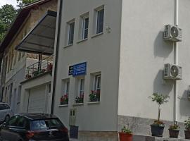Apartmani Waterfall / Vodopad, hotel with parking in Jajce