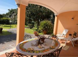 Lovely Villa in Cuma, room in Licola