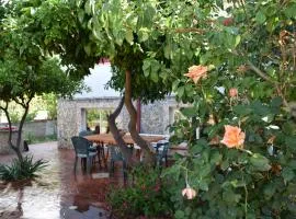 Guardia Piemontese: Ideale per Mare e Terme