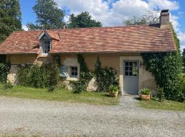 Lake View Cottage close to Le Mans 24H circuit, pet-friendly hotel sa Louplande