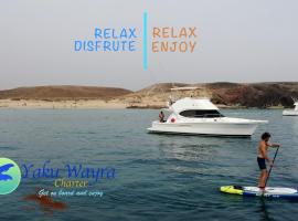 Yaku Wayra Charter: Playa Blanca'da bir tekne