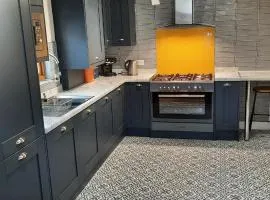 Newly Refurbished 2nd Floor Apartment Lil Nauti