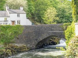 Bridge House, place to stay in Ulverston