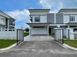 Desaru Arcadia Villa by Beestay, holiday rental in Kangkar Chemaran