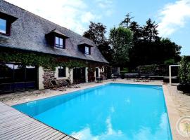 Manoir de la droulinais, hotell i Bruz