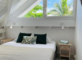 Shamrock duplex, apartment in Saint Martin