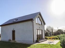 Sunset View Lodge, holiday home in Fethard on Sea