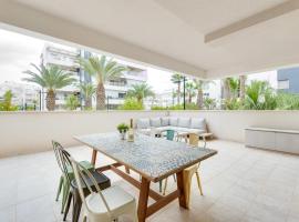 Luxury Green Hills Apartment, hotel v destinaci Orihuela Costa