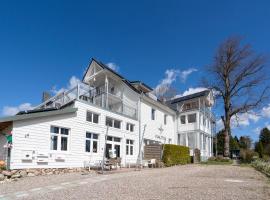 Viesnīca Nautic Strandhotel pilsētā Zīrksdorfa