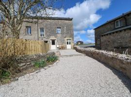 1 Crookenden Row, holiday home in Carnforth