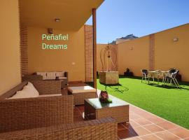 PEÑAFIEL DREAMS CON JACUZZI 4 PERSONAS – hotel w mieście Peñafiel