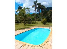Aconchegante SÍTIO com piscina em Bom Jardim, viešbutis mieste Bom Žardimas