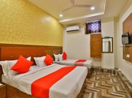 OYO 30712 Hotel Surya, hotel near Sardar Vallabhbhai Patel International Airport - AMD, Ahmedabad