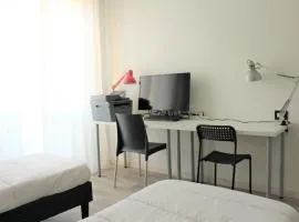 2BEDROOMS 4BEDS -TheTechFlat 24Hours Self Check in - RedMetro Sesto Marelli Duomo Fiera - For professionals and remote workers 32inch Monitor and Desks optimized for laptop - No City tax required - wifi - dishwasher