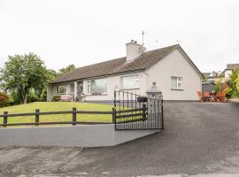 27 Pinewood Hill, holiday home in Newry