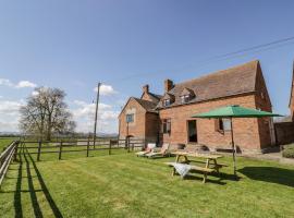Manor Farm Cottage, pet-friendly hotel in Worcester