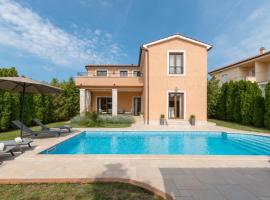 Villa Island View, ξενοδοχείο σε Krnica