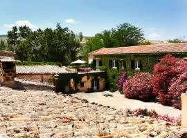 Masseria dei Paternostro - Historic Sicilian Masseria with Private Pool near Corleone