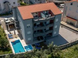 Apartments Karlo