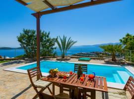 Elounda Blue Waves, villa in Elounda