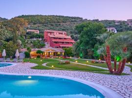 Chrismos Luxury Suites Apraos Corfu, hotel v mestu Apraos