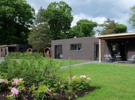 The Black Oak - Luxe bungalow met prive sauna, casa vacanze a Voorthuizen