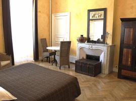 Chateau de Viviez: Viviez şehrinde bir ucuz otel